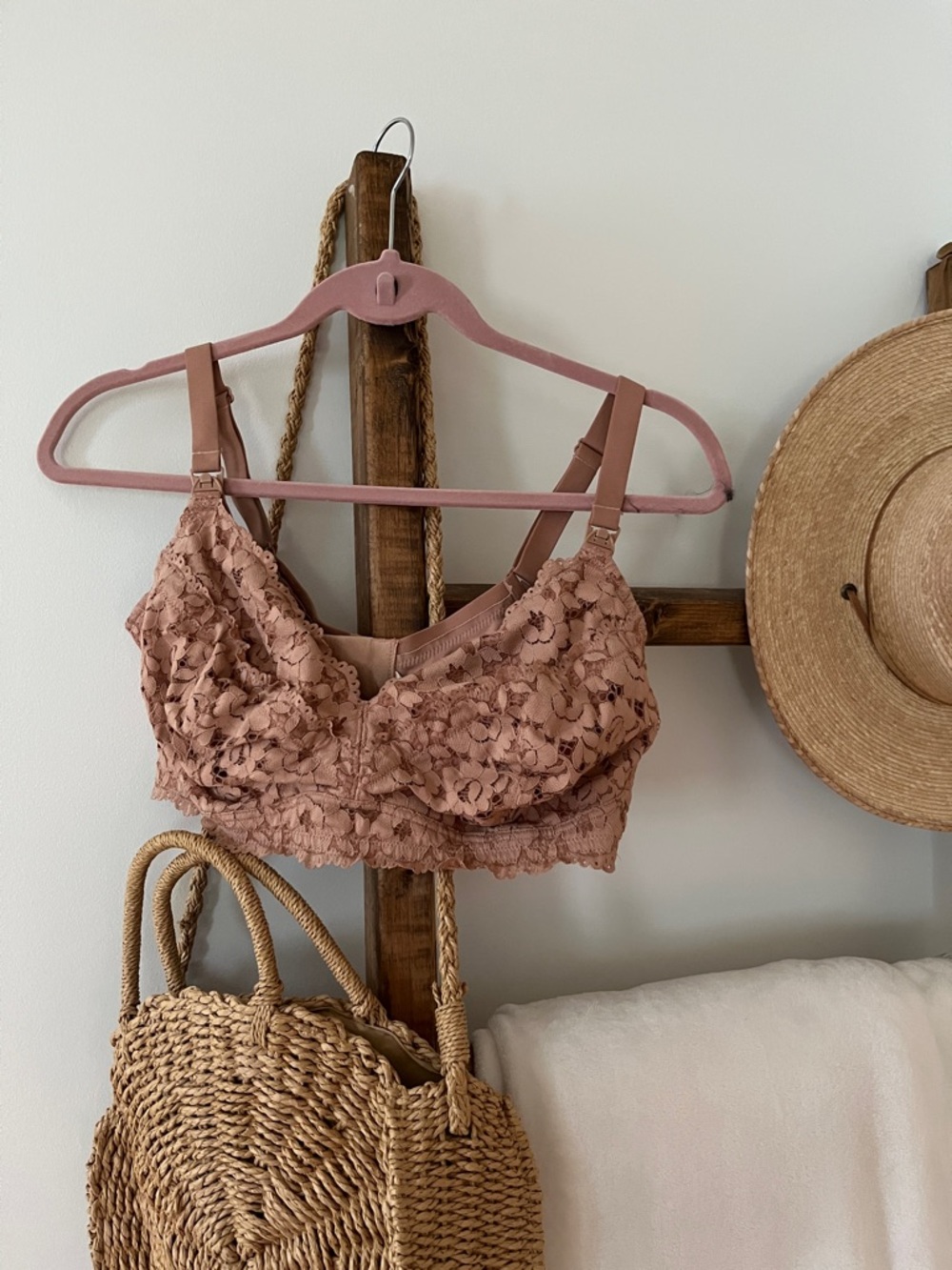 Momanda Lace Pumping and Nursing Bra